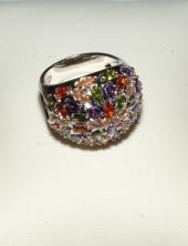 Кольцо с разноцветными цирконами Кольцо с разноцветными цирконами