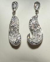 Серьги подвески со стразами Серьги подвески со стразами