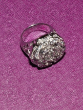 Кольцо с натуральными цирконами Кольцо с натуральными цирконами