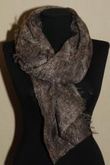 Палантин женский с муаровым узором